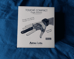 stimule touche adrien lastic